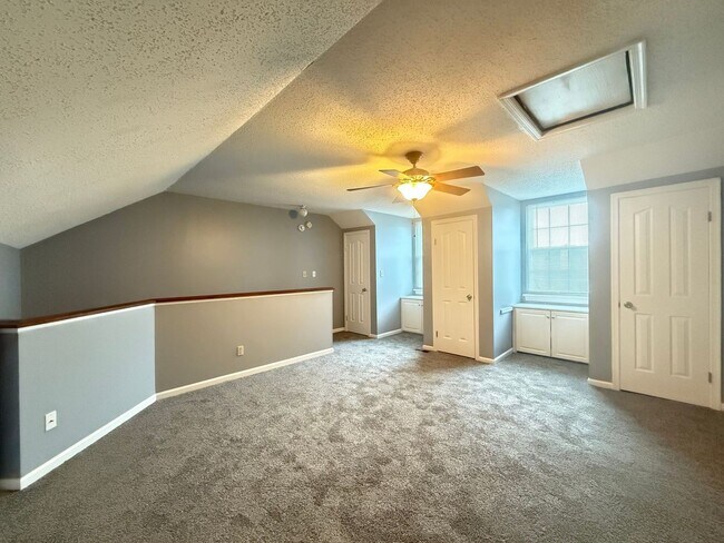 Building Photo - Spacious Virginia Beach Home with Dual Primary Suites & Private Backyard