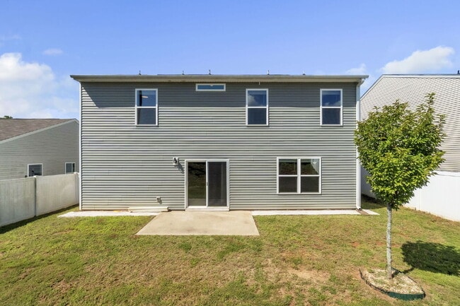 Building Photo - Modern 4-Bedroom Home in Butler Knoll in I...