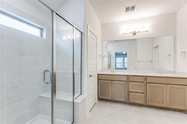 Building Photo - 4908 Pebblewood Dr