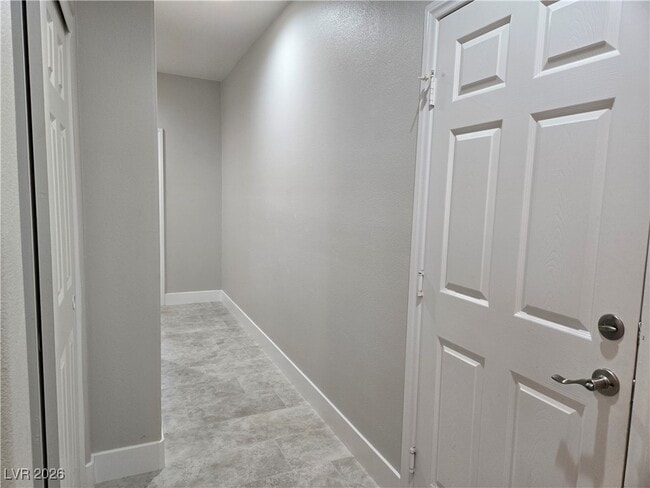 Building Photo - 993 White Glacier Ave