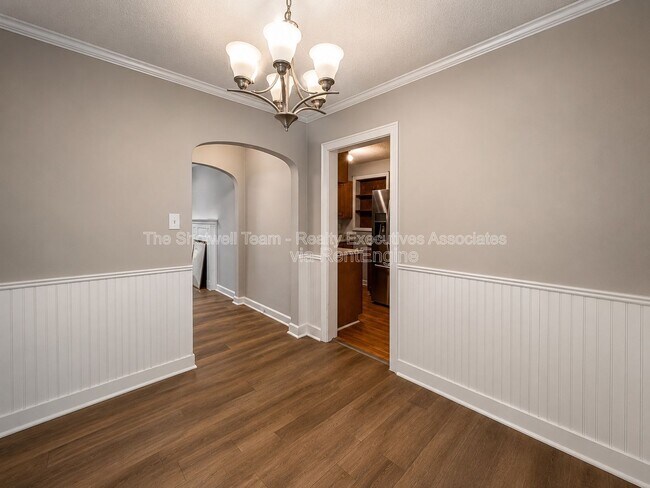 Building Photo - 2540 Larkwood Ln