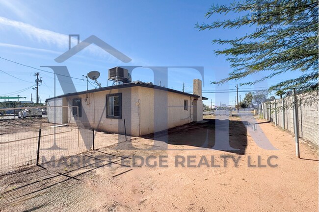 Building Photo - 2Bed/1Bath House at McDowell/32nd St! NO CREDIT, NO BACKGROUND, NO RENTAL HISTORY CHECK!