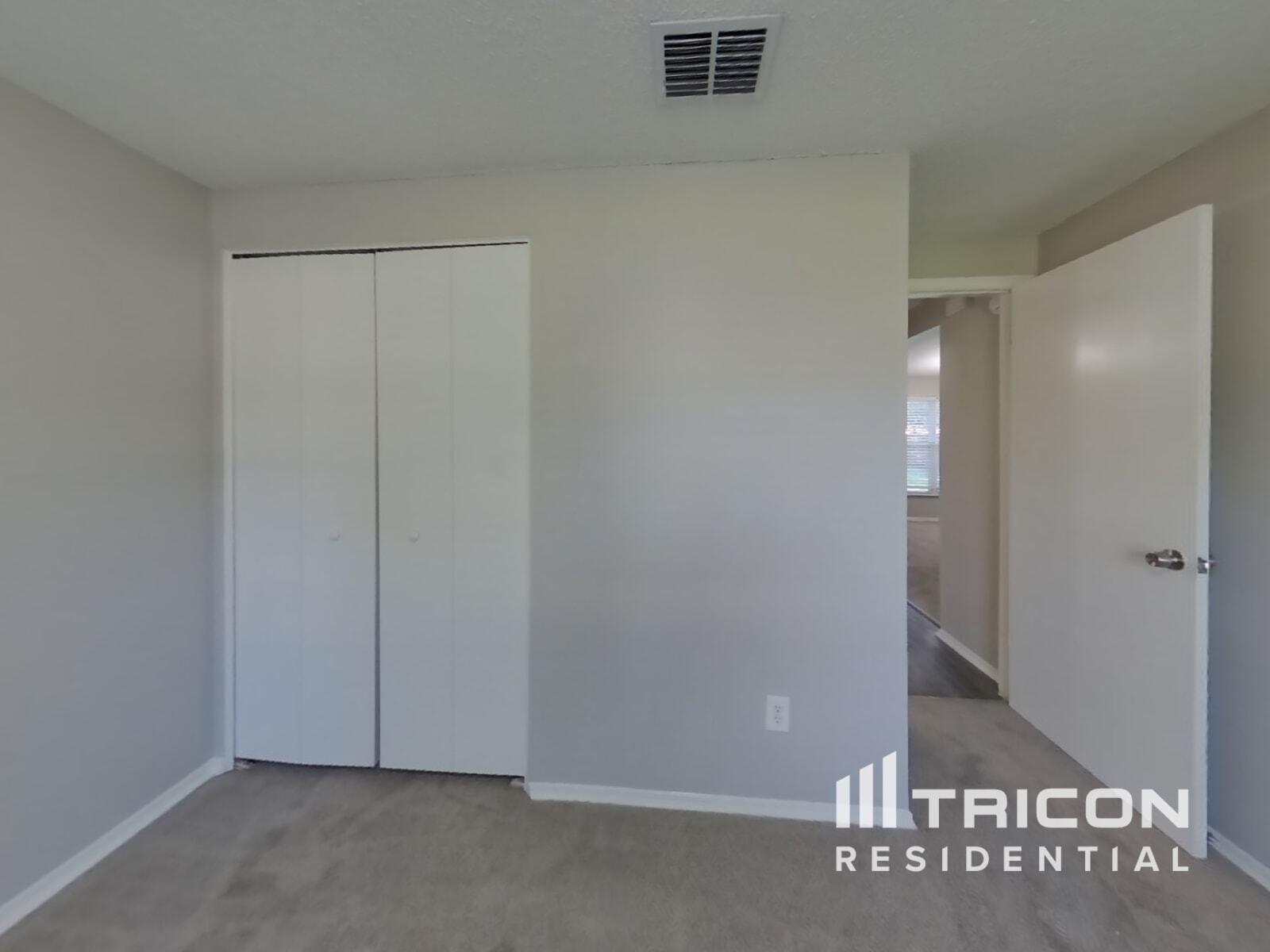 Building Photo - 1641 Rhonda Dr