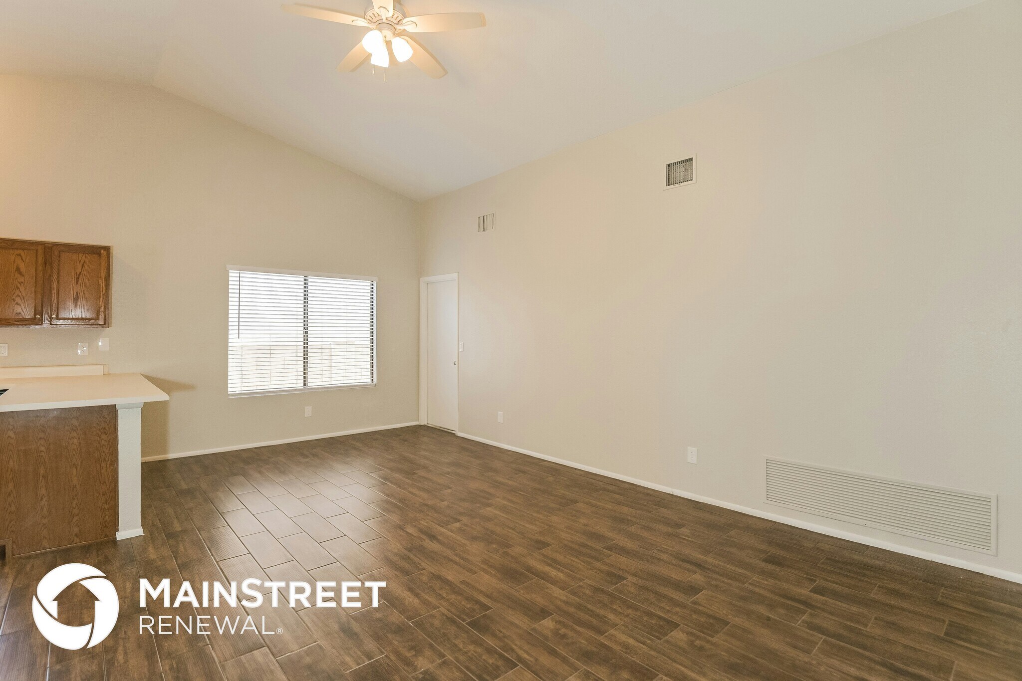 Building Photo - 8136 S Carbury Way