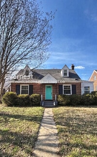 Building Photo - Museum District Charm Meets Modern Living / 3 bd & 2 ba / Availabe Now!