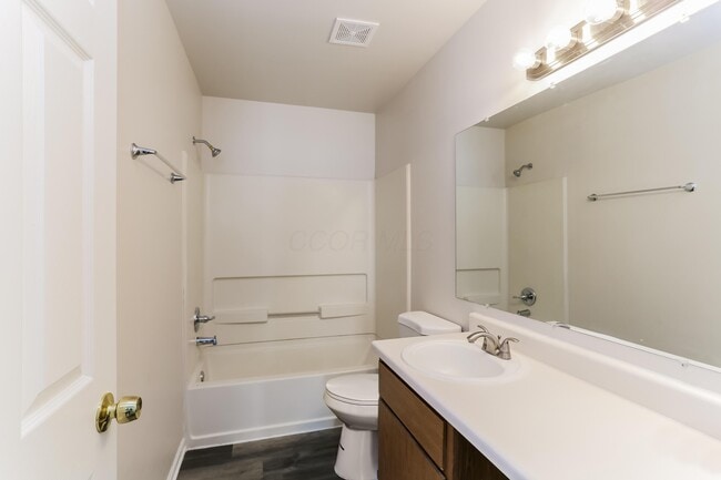 Building Photo - 1386 Tilia Ct