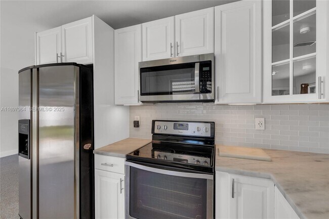 Building Photo - 2249 SW 34th Terrace