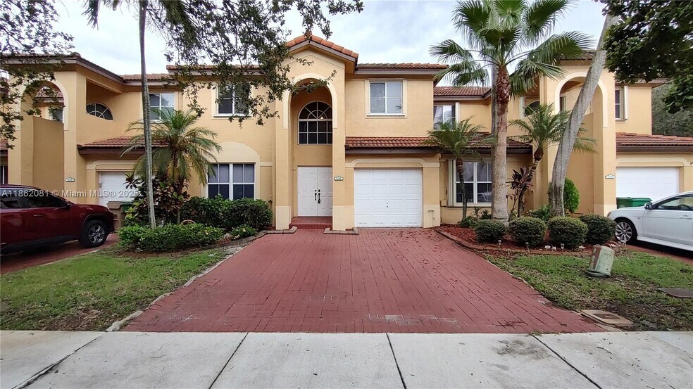 Primary Photo - 238 Magnolia Ave