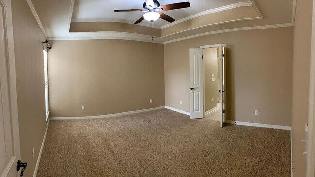 Building Photo - 2006 Wild Iris