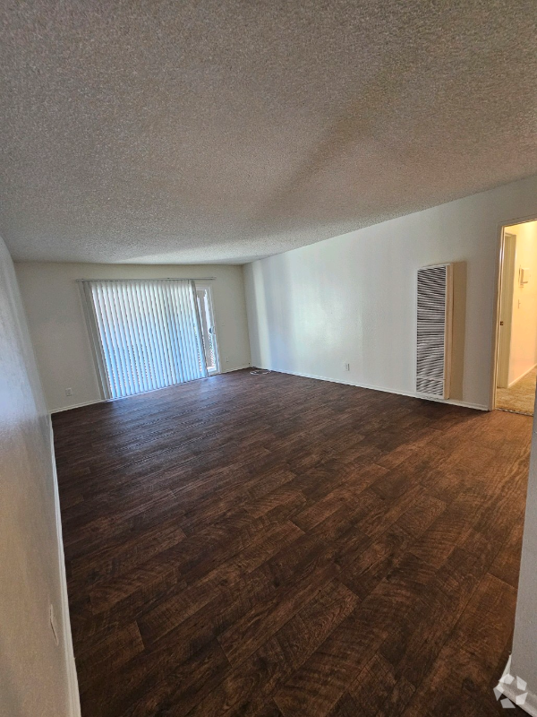 Building Photo - 2221 E Lenita Ln
