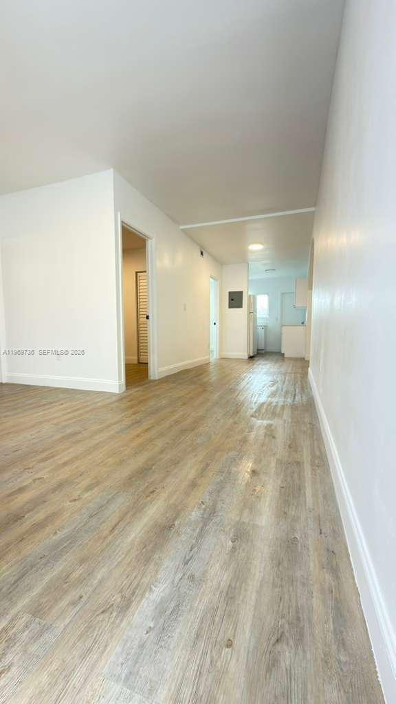 Building Photo - 1980 Biarritz Dr