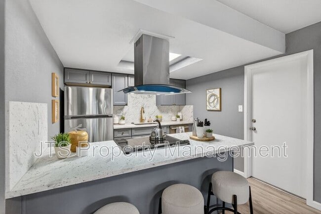 Building Photo - 6120 Westview Way