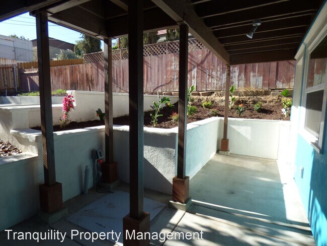 Building Photo - 1 br, 1 bath House - 2633 E Street