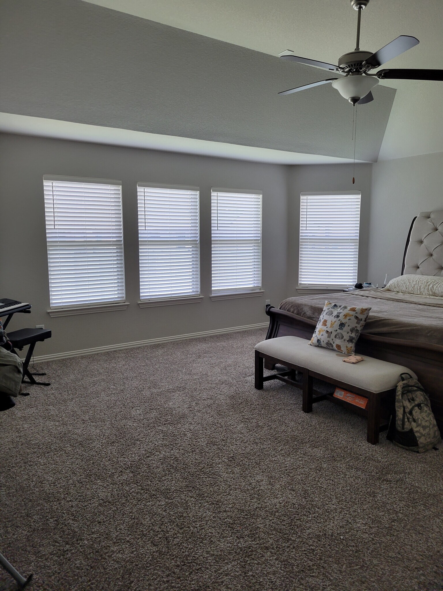 Building Photo - 136 Belford St