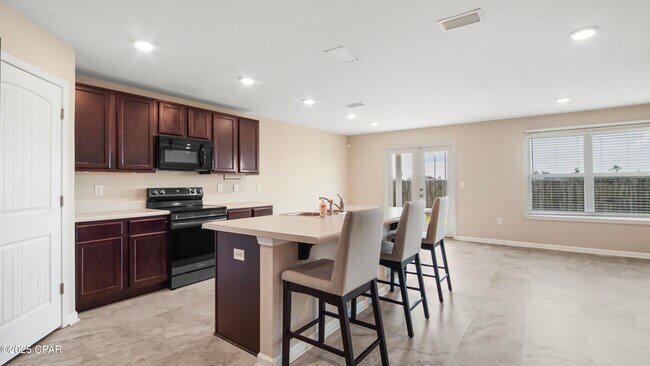 Building Photo - 7115 Shimano Way