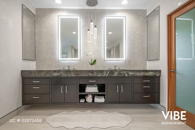 Building Photo - Rare Grand Estate in North Ranch — Resort Living at Its Finest