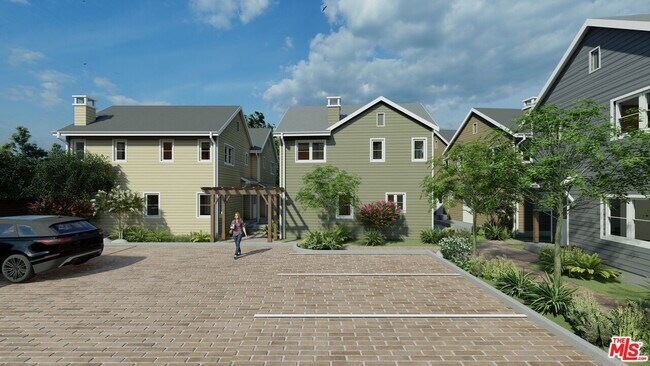 Building Photo - 1317 Punta Gorda St