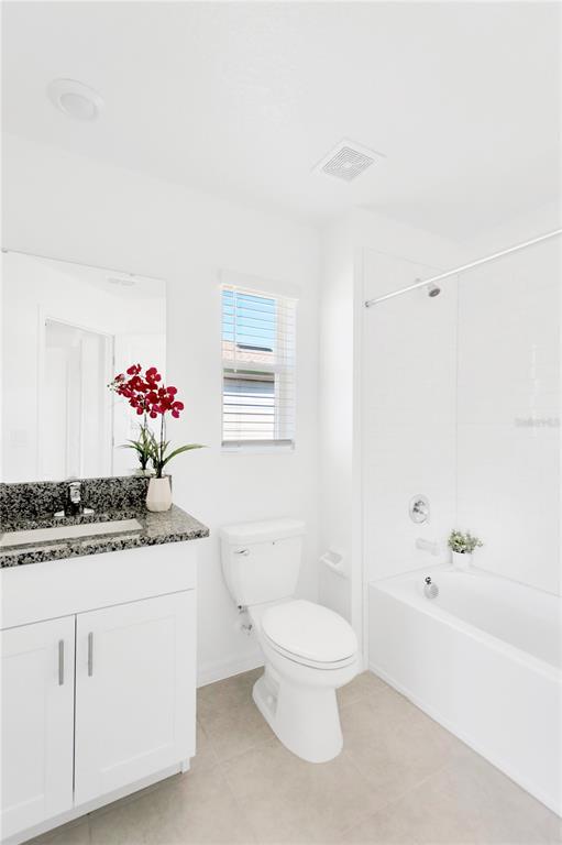 Building Photo - 6032 Shiner St