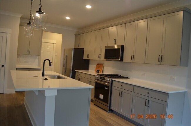 Building Photo - 28 Trace Blf