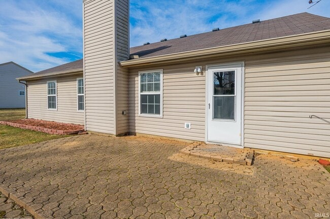 Building Photo - 635 S Fieldstone Blvd