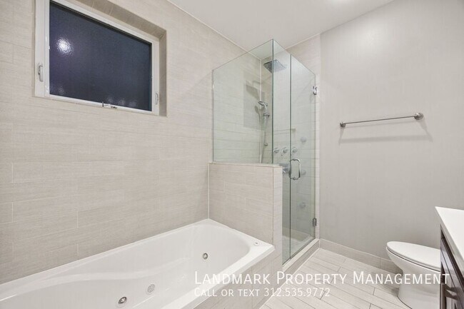 Building Photo - 4208 N Albany Ave