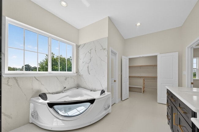 Building Photo - 7717 Prairie St