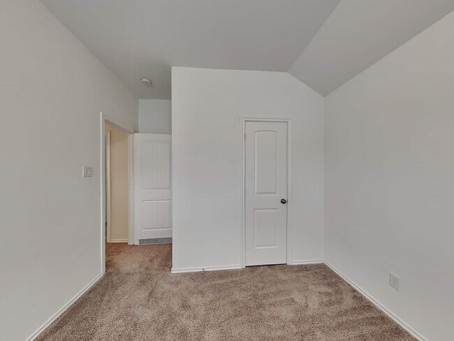 Building Photo - 23839 Via Camino Ln