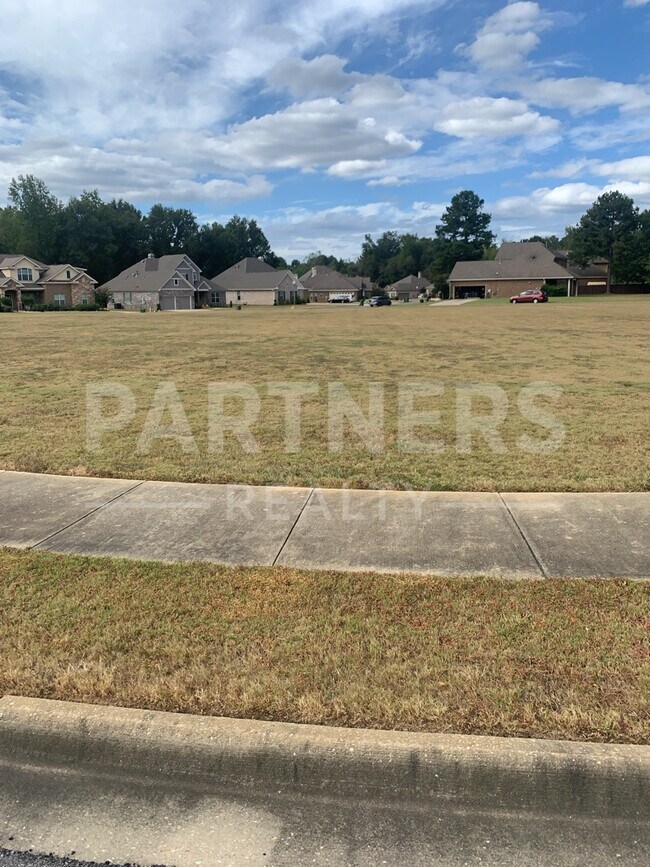 Building Photo - 9260 Marston Way
