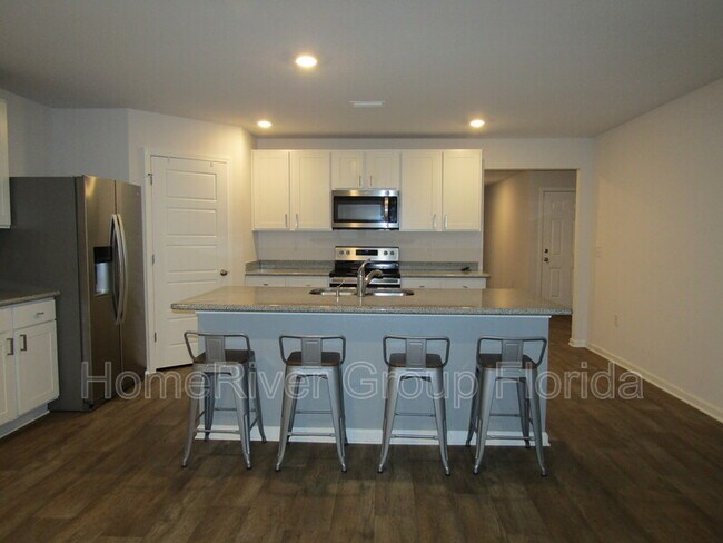 Building Photo - 2379 Kirkwood Dr