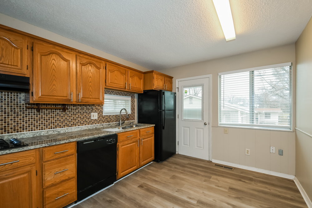 Building Photo - 2315 E Humes Ln