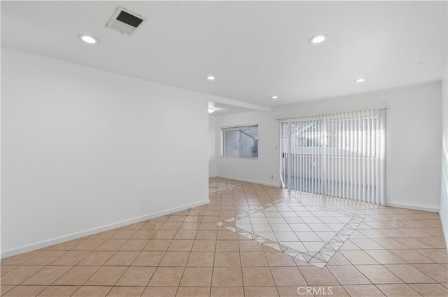Building Photo - 1250 S Brookhurst St