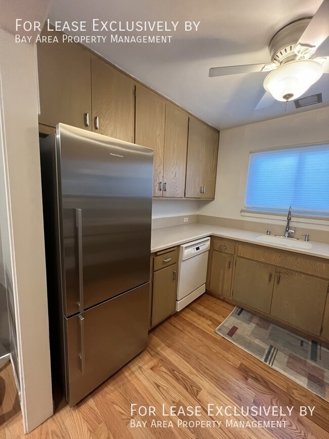 Building Photo - Pet-friendly, ground floor 2BR/2BA condo n...