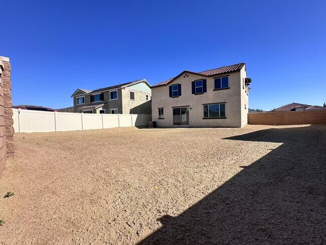 Building Photo - New Home