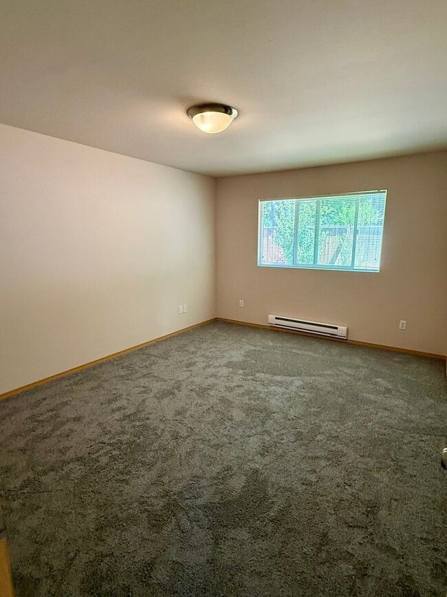 Building Photo - 3bd/2.25ba Maple Valley Home