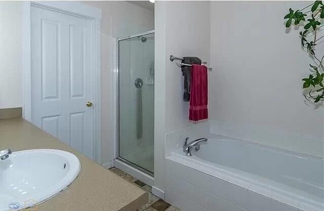 Building Photo - 3848 Red Deer Trl