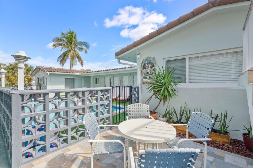 Building Photo - 2250-2270 Southeast 5th Street-SI ID1380878P