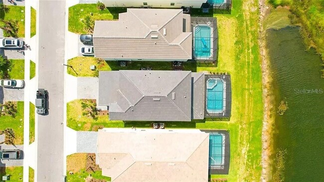 Building Photo - 7243 Oakmoss Loop
