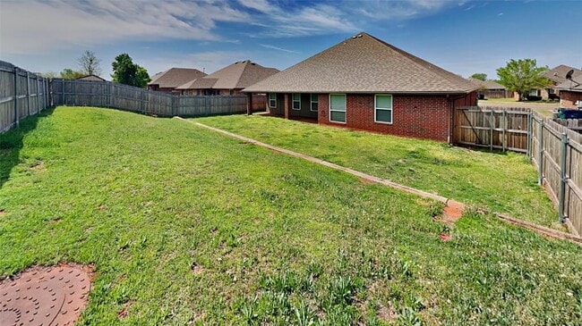 Building Photo - 16208 Romeo Dr