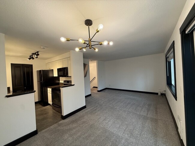 Building Photo - 15827 Leary Wy