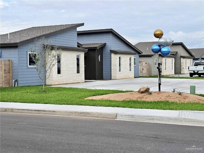 Primary Photo - 4004 Jenna Ln