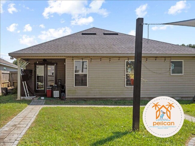 Building Photo - Amazing rental home in Pace, Florida