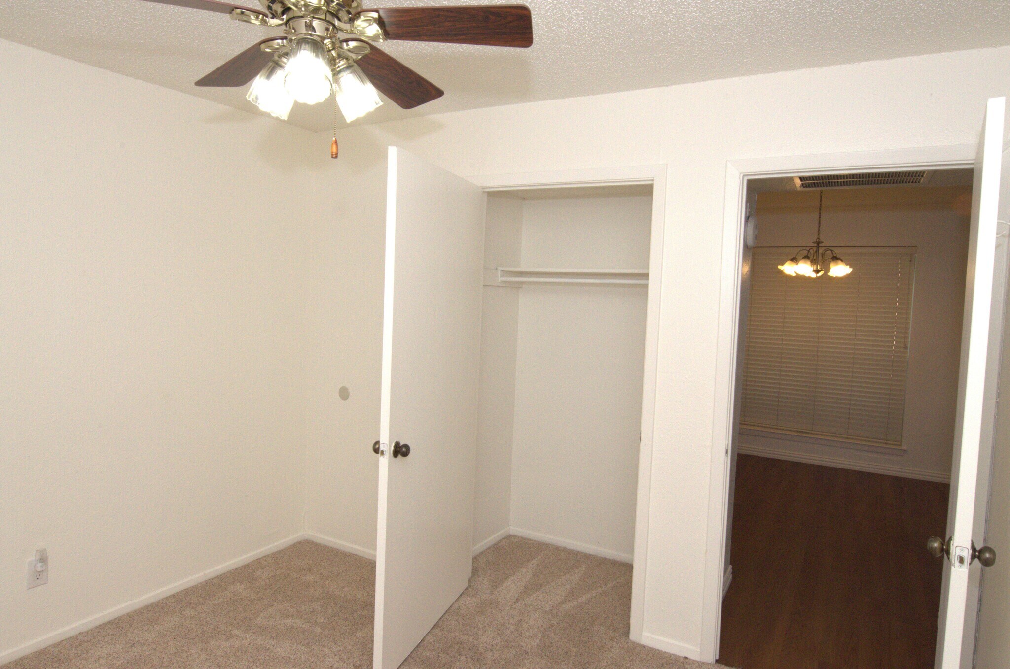 Building Photo - 1801 W Spring Creek Pky