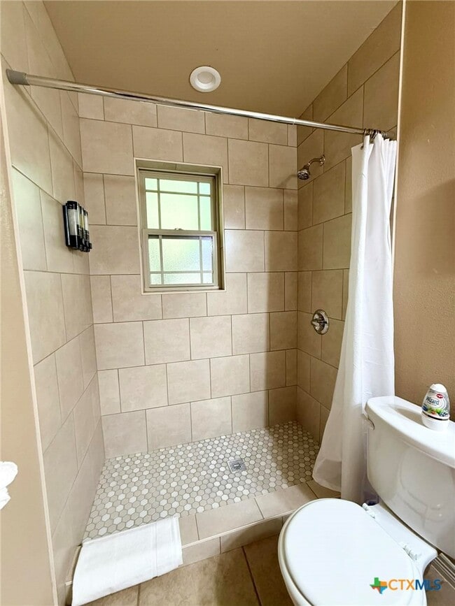 Building Photo - 502 Odom Dr