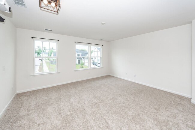 Building Photo - 3 Bedroom, 2.5 Bathroom Home in Hunters Bend - Ladson