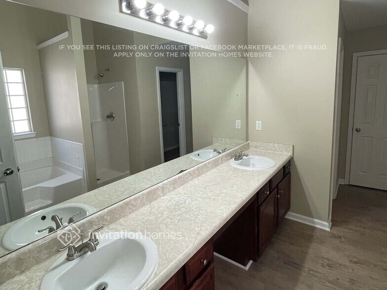 Building Photo - 4434 Michael Jay St