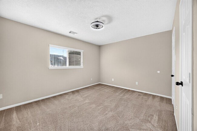 Building Photo - 7603 Kenmark Ln