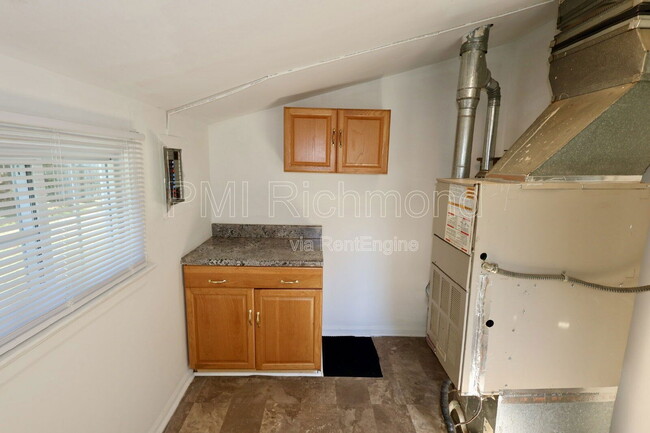 Building Photo - 2728 Grantwood Rd