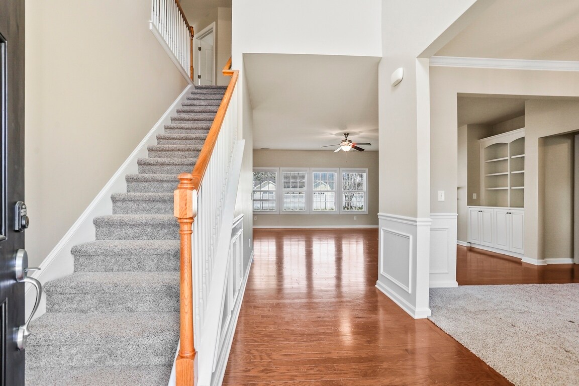 Building Photo - 5 Crossgate Ct
