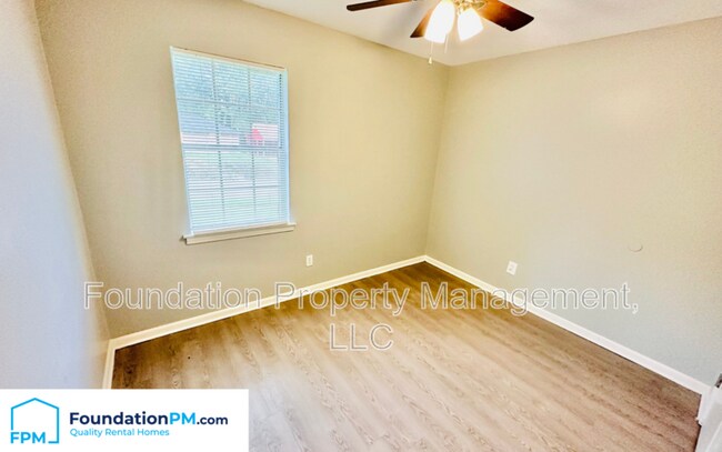 Building Photo - 5099 Blacksmith Dr