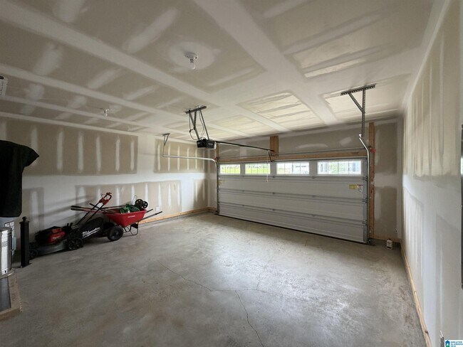 Building Photo - 2032 Lonesome Hen Ln